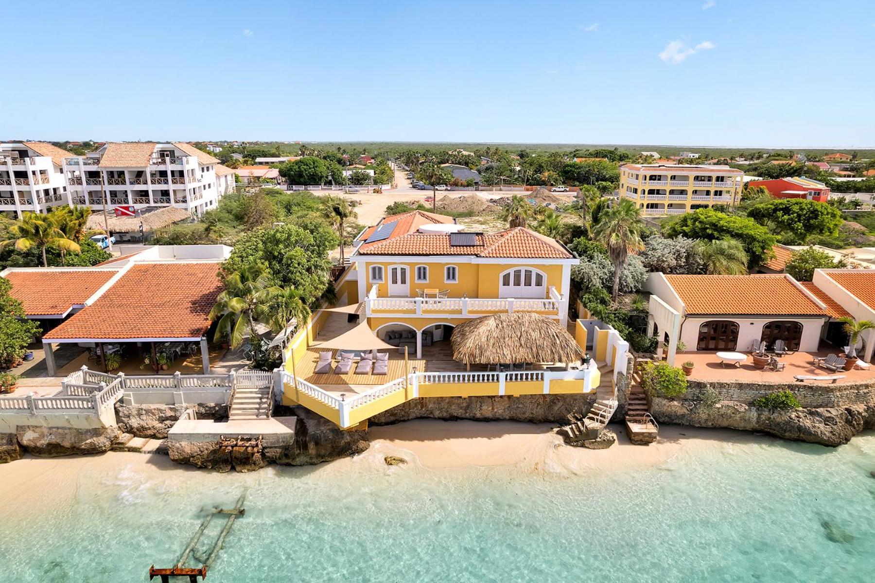 Oceanfront Villa Casa Mar Azul Kralendijk  Exterior photo